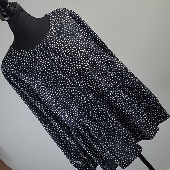 Cotton bleu L peekaboo long sleeves tiered top - Picture 1 of 11